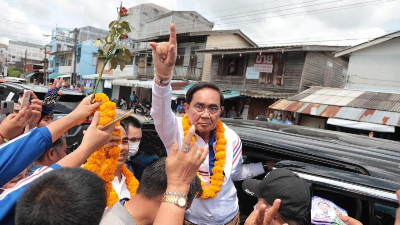 เลือกตั้ง 66 : “ลุงตู่ตูน” โว “คนอีสาน” รัก “ลุงตู่” พัฒนาทุกจังหวัด ทำมอเตอร์เวย์โคราช