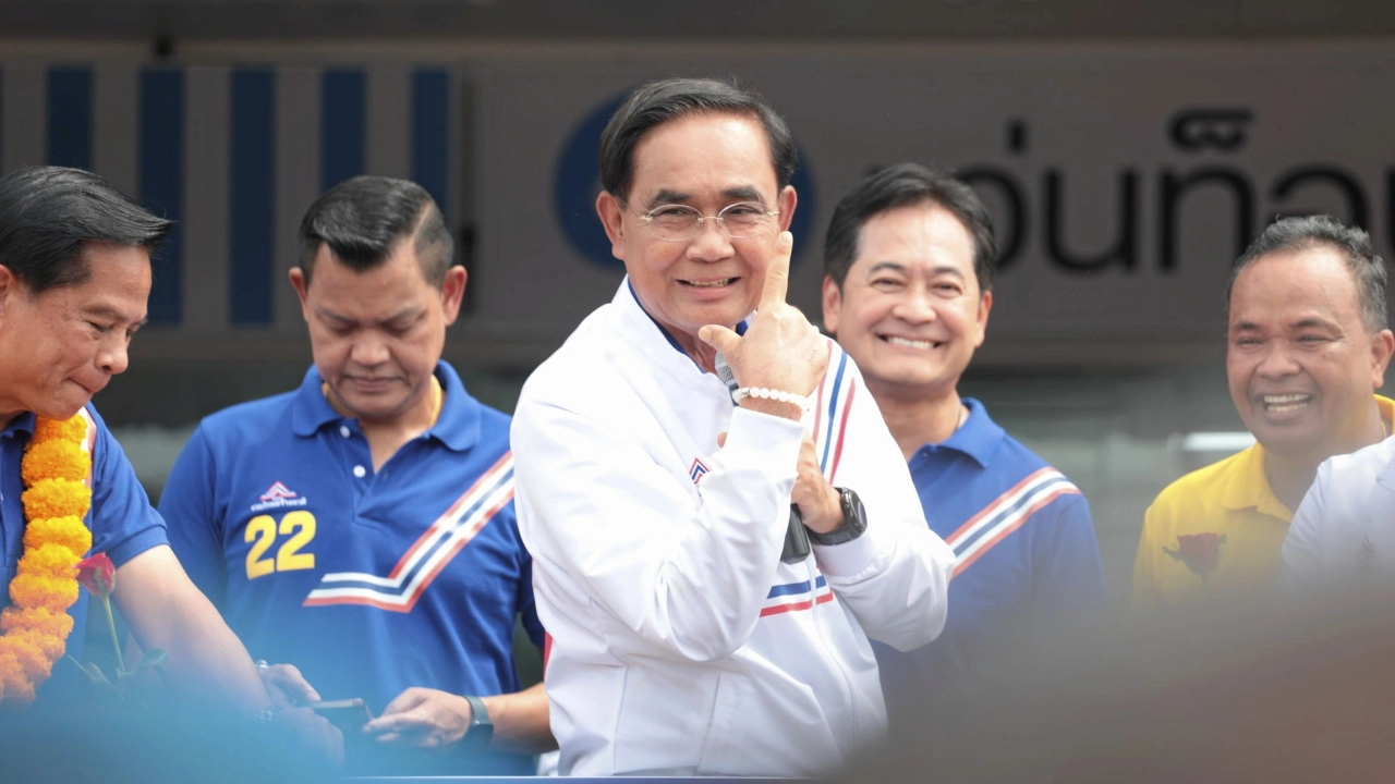 เลือกตั้ง 66 : รวมไทยสร้างชาติจัดปราศรัยใหญ่ “อย่าให้ลุงตู่สู้คนเดียว” 12 พ.ค.