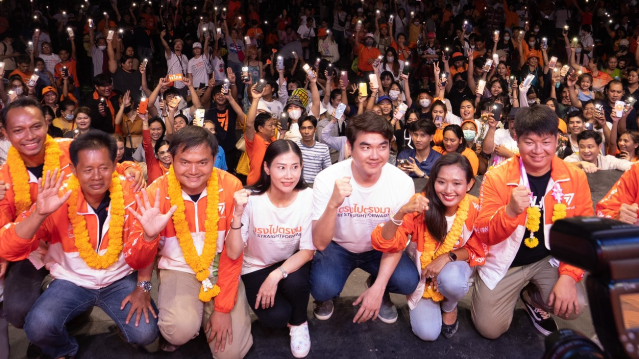 เลือกตั้ง 2566 : ก้าวไกล ข่มนักร้องจ้องทำลายกลับไปคิดใหม่ เพราะพรรคมีมวลชนมหาศาลหนุนหลัง