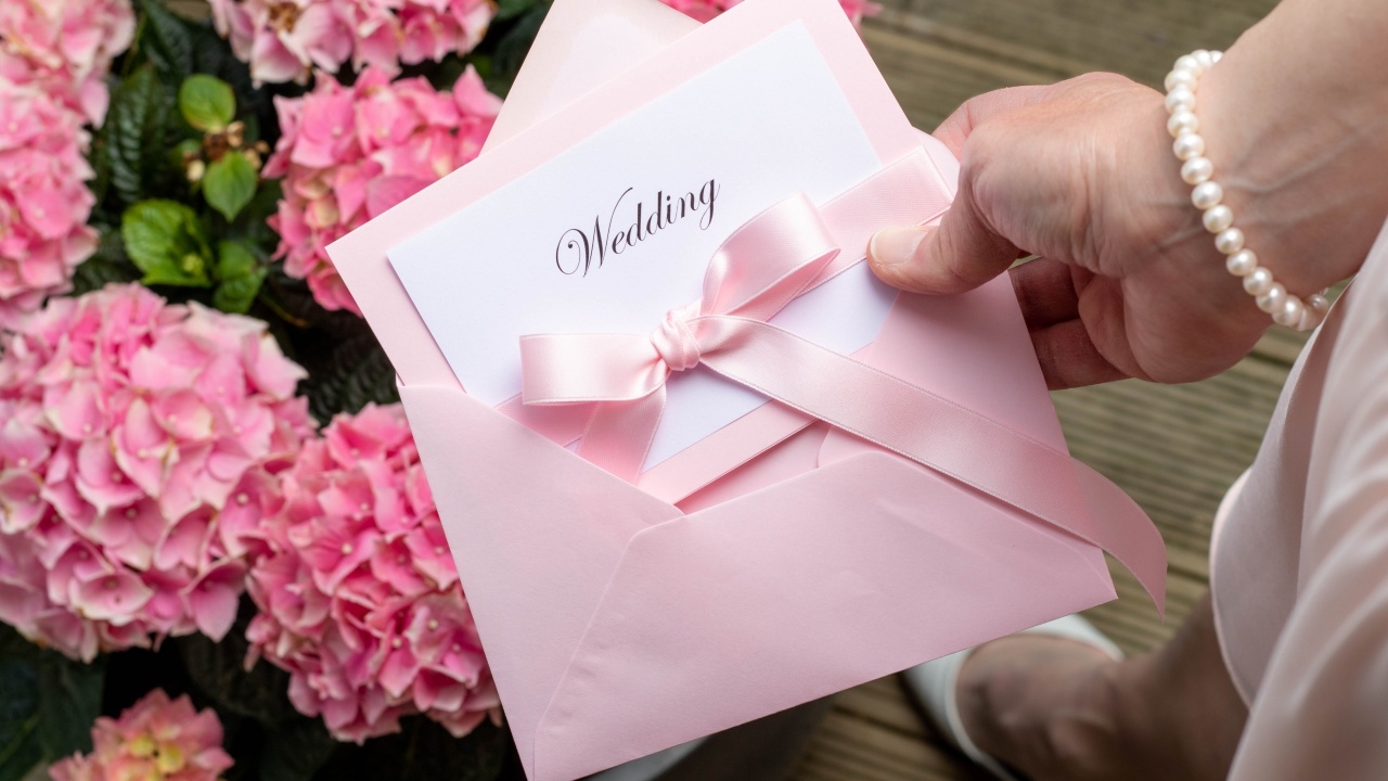 ผิดมากเลยหรือ สาวถูกตัดเพื่อน หลังใส่ซองช่วยงานแต่ง 500 เพราะตกงาน มีเงินเก็บน้อย