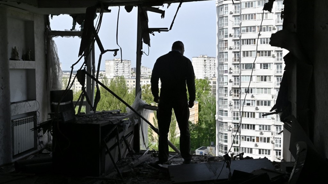 ยูเครนอ่วม รัสเซียส่งโดรนกามิกาเซ่ฝูงใหญ่สุดโจมตี ตายเจ็บอื้อ