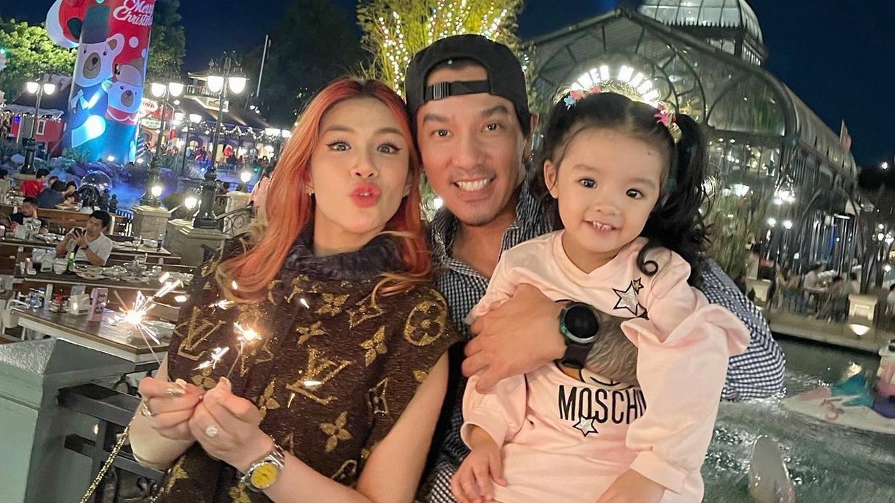 ชาวเน็ตสงสาร น้องเวทมนต์ แทบขาดใจ หลัง ดีเจแมน-ใบเตย ไม่รอดนอนคุก