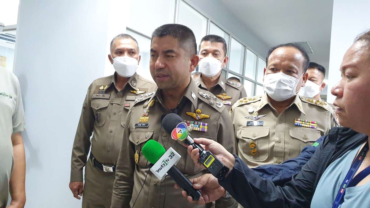 "บิ๊กโจ๊ก" เผยศาลออกหมายจับ "แอม" คดีที่ 15 พร้อมสั่งสอบเงิน 78 ล้าน