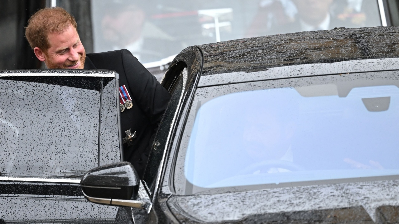 ตามคาด เจ้าชายแฮร์รี่ บึ่งกลับสหรัฐฯ ทันที หลังเสร็จพิธีราชาภิเษกคิงชาร์ลส์