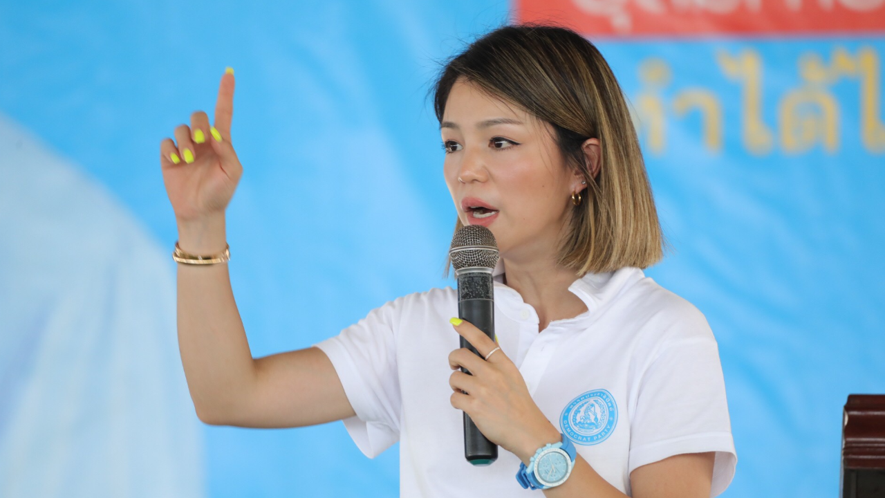เลือกตั้ง 2566 : “วทันยา” เดินสายหาเสียงสุพรรณบุรี เชื่อ คนพร้อมเปลี่ยน