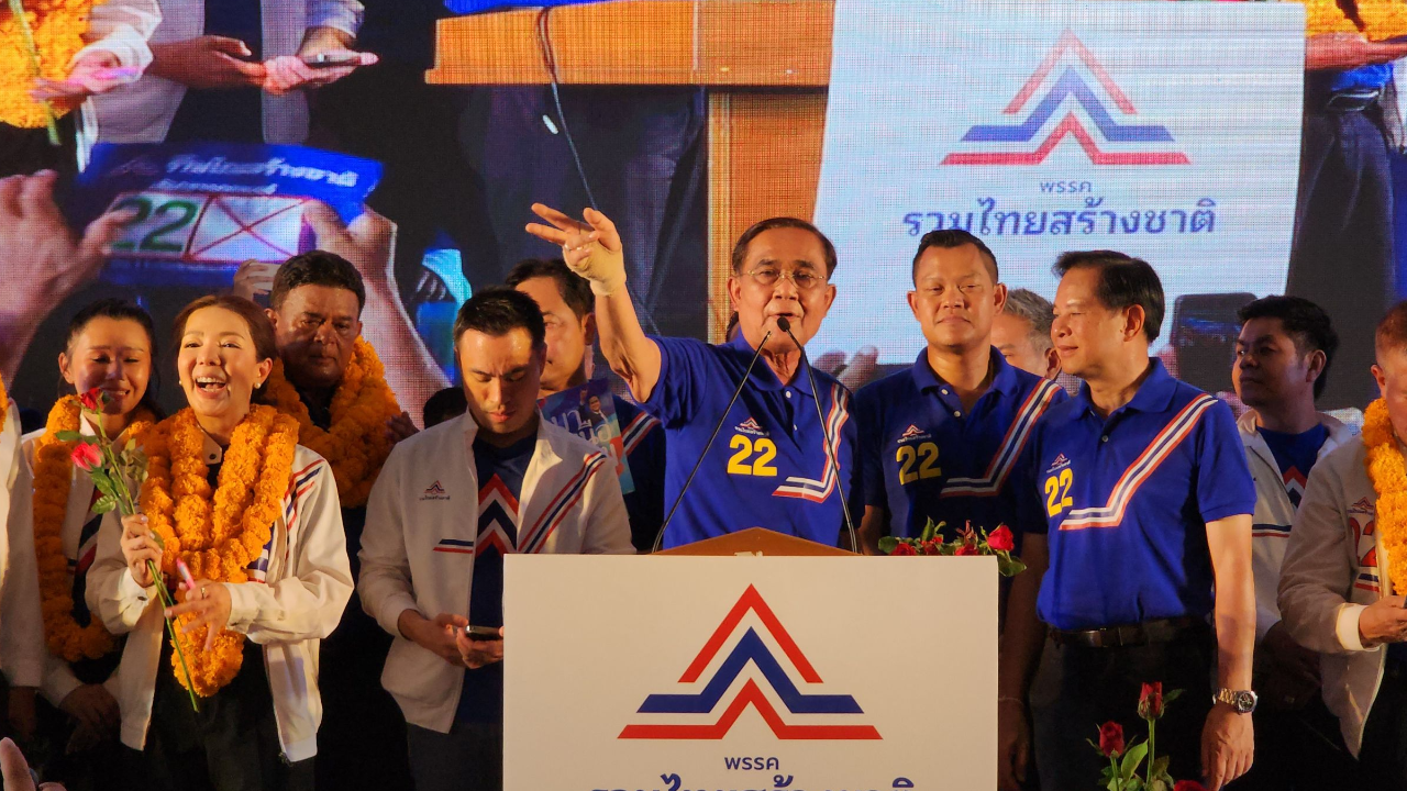 เลือกตั้ง 66 : “สูงวัย” ประสานเสียงเชียร์ “ลุงตู่” อยู่ต่อ ยกเป็นนายกฯ ที่ดีที่สุด