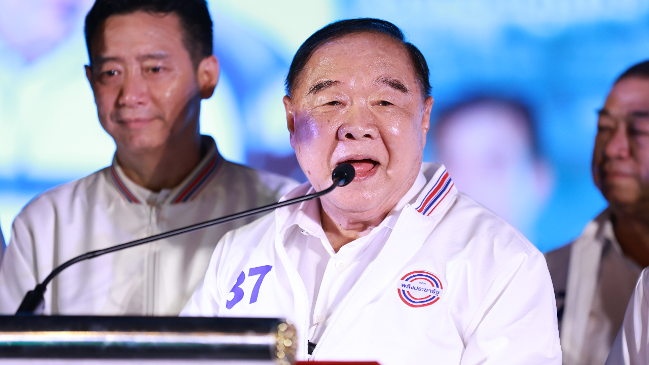 เลือกตั้ง 66 : “ประวิตร” ปราศรัยภูเก็ต พร้อมเป็นนายกฯ มั่นใจกวาดทั้ง 3 เขต
