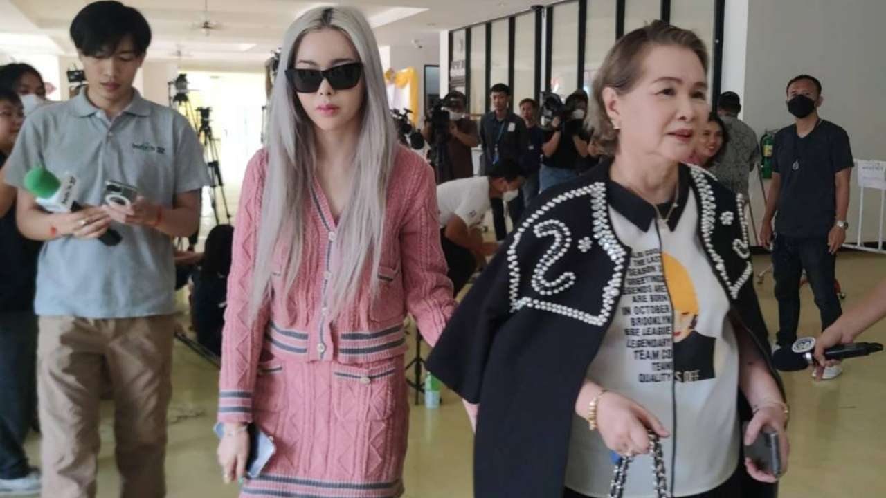 "ไอซ์ ปรีชญา" เข้าพบตำรวจ แจงปมซื้อไซยาไนด์ เพื่อกำจัดสัตว์เลื้อยคลาน