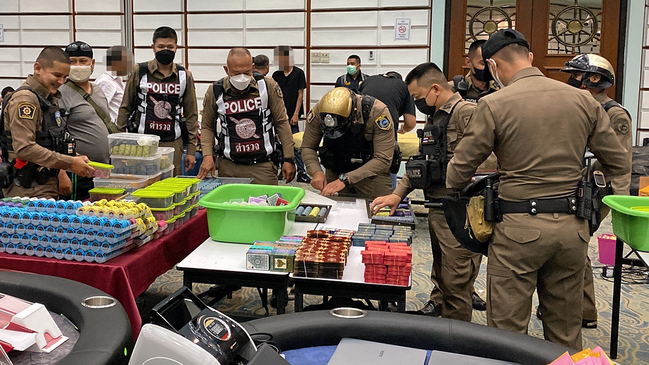 ทลายบ่อนอินเดีย อ้างจ่ายส่วย 2.4 ล. ลอบเช่าโรงแรมดัง โจ๋งครึ่มเมืองพัทยา