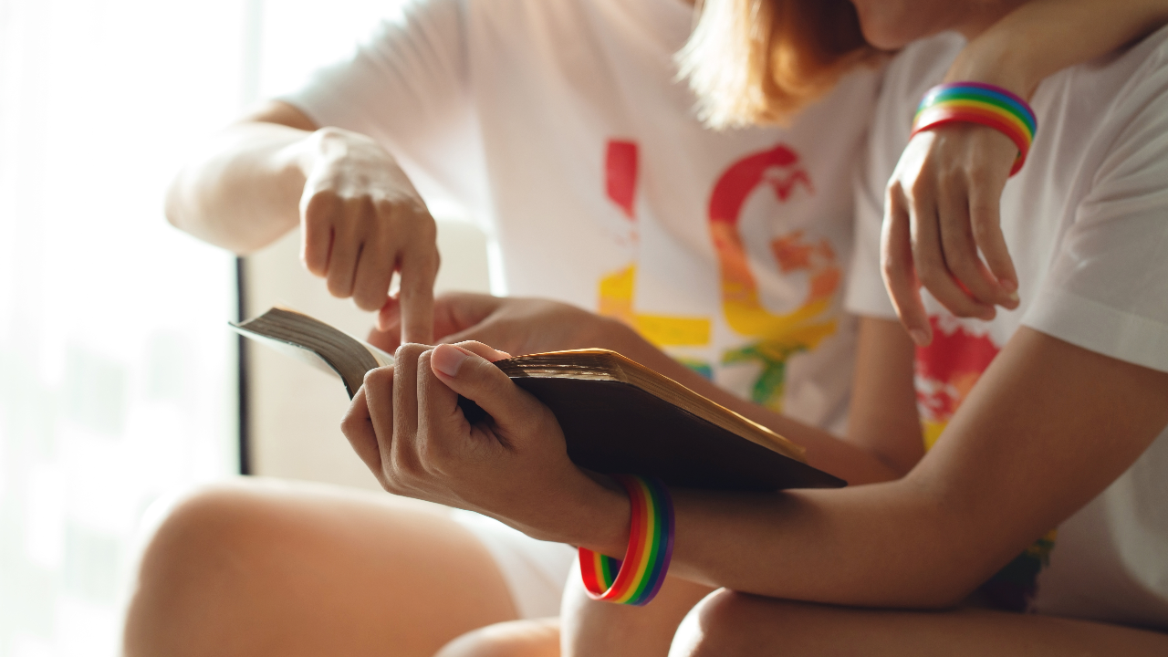 แนะนำ 10 นิยายวาย ครบทุกแนว สนุกชวนฟิน อ่านออนไลน์ฟรี