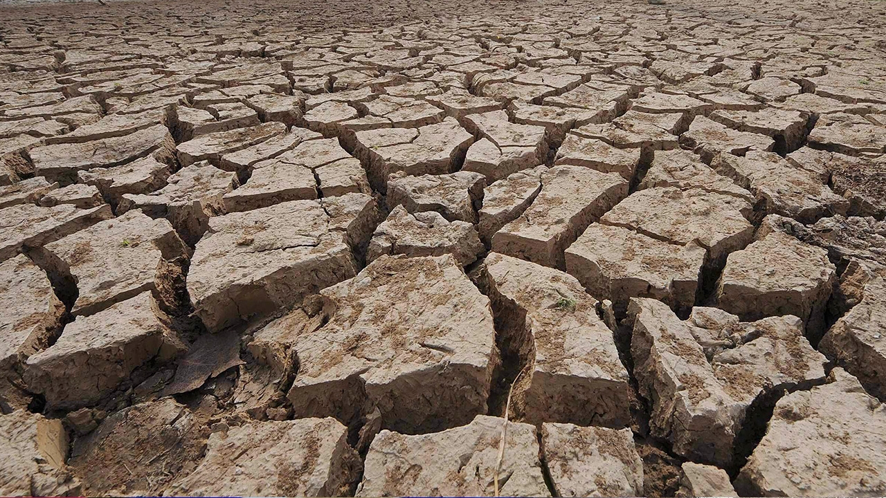 สู้ภัยเอลนีโญ แล้งฝนน้อย "เฉลิมชัย" เข้ม สั่ง 12 มาตรการ เก็บน้ำสำรอง