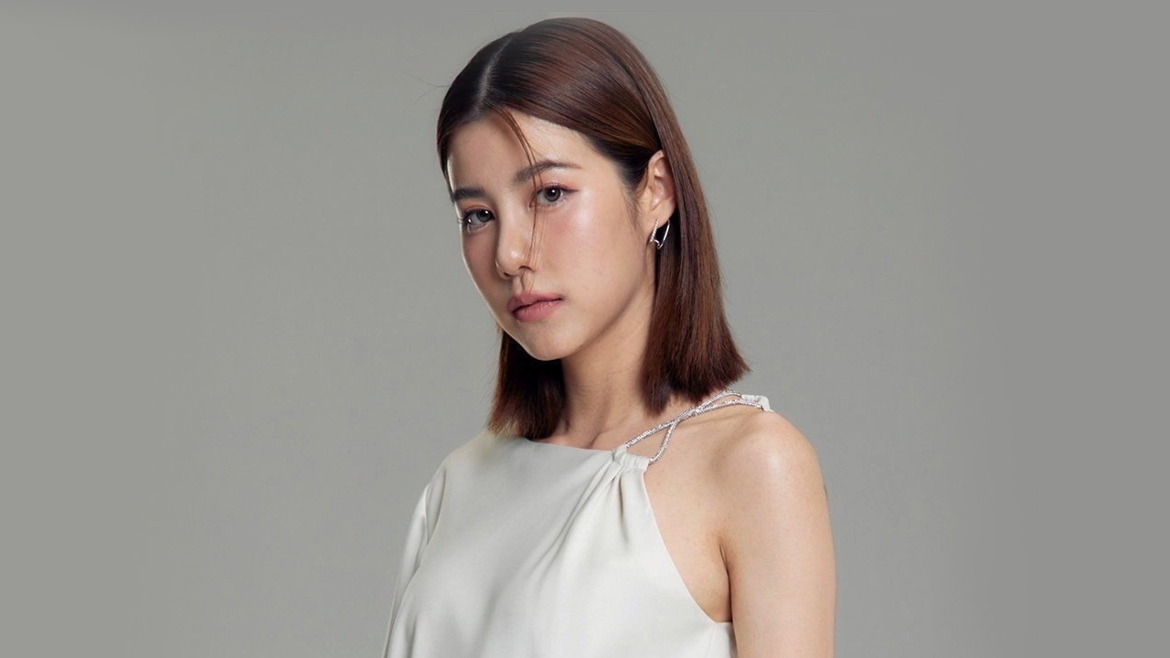 “เอสเธอร์” เสน่ห์แรง “เคน-ภูภูมิ” โผล่สยบลือรักร้าว! รับว่าห่างเพราะเลยช่วงป๊อปปี้เลิฟ