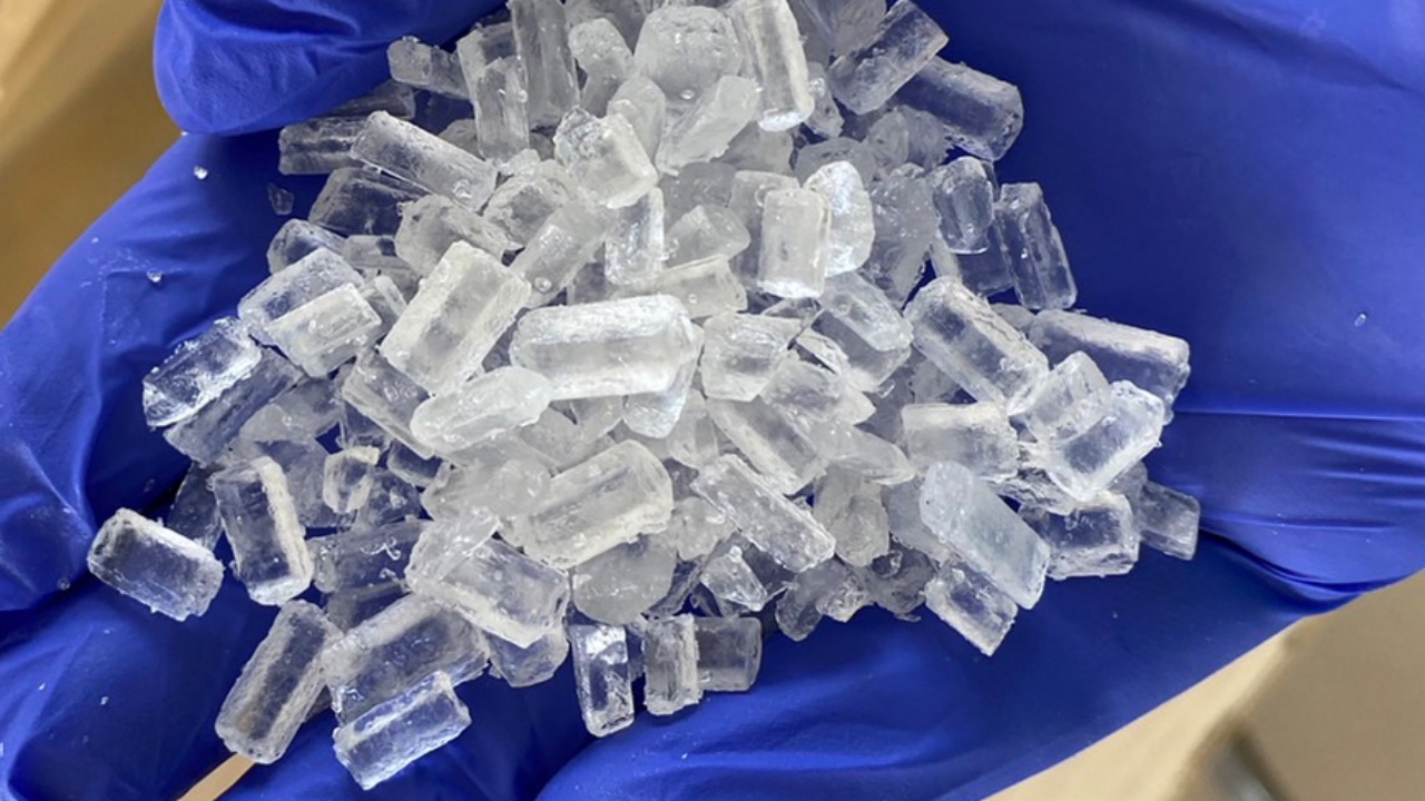 จับพ่อค้าขาย "ยาเสียสาว" อึ้ง พบเป็นเพียงคลอรีนล้างตู้ปลา 