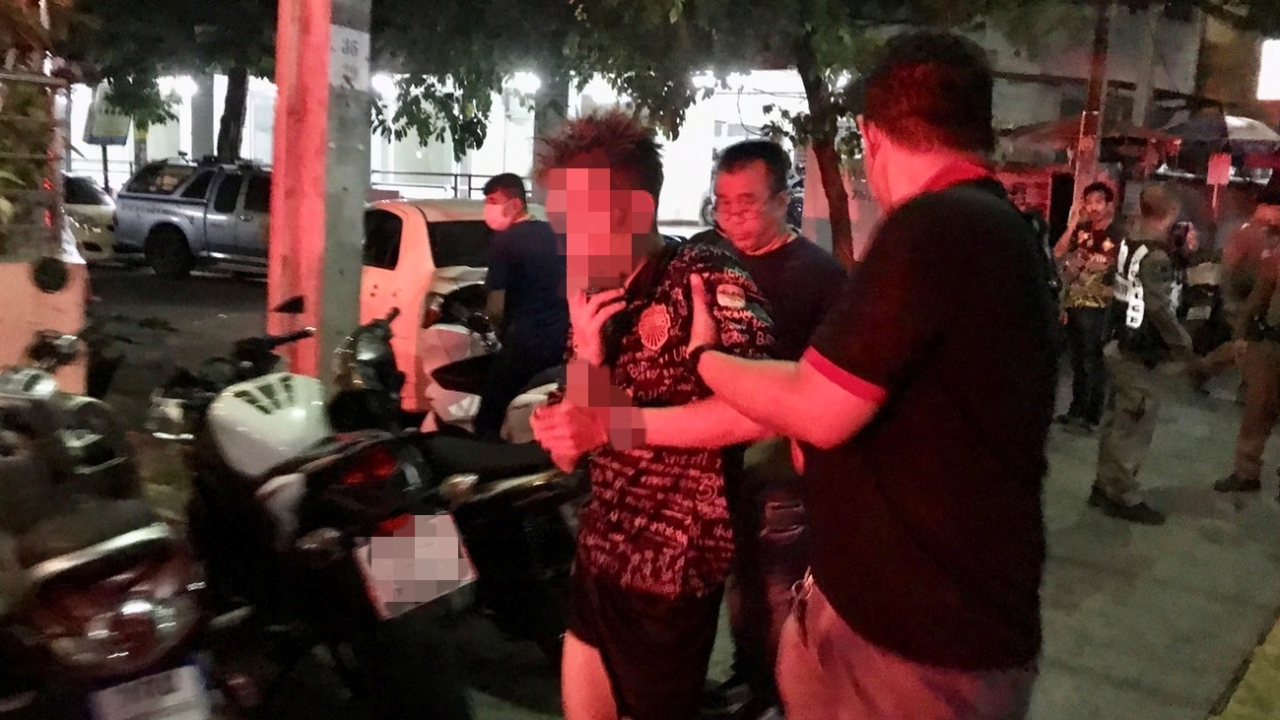 รวบทันควัน หนุ่มเมาน้ำท่อม ยิงแฟนสาหัส แสบหลอก จนท.งัดท่อระบายน้ำ