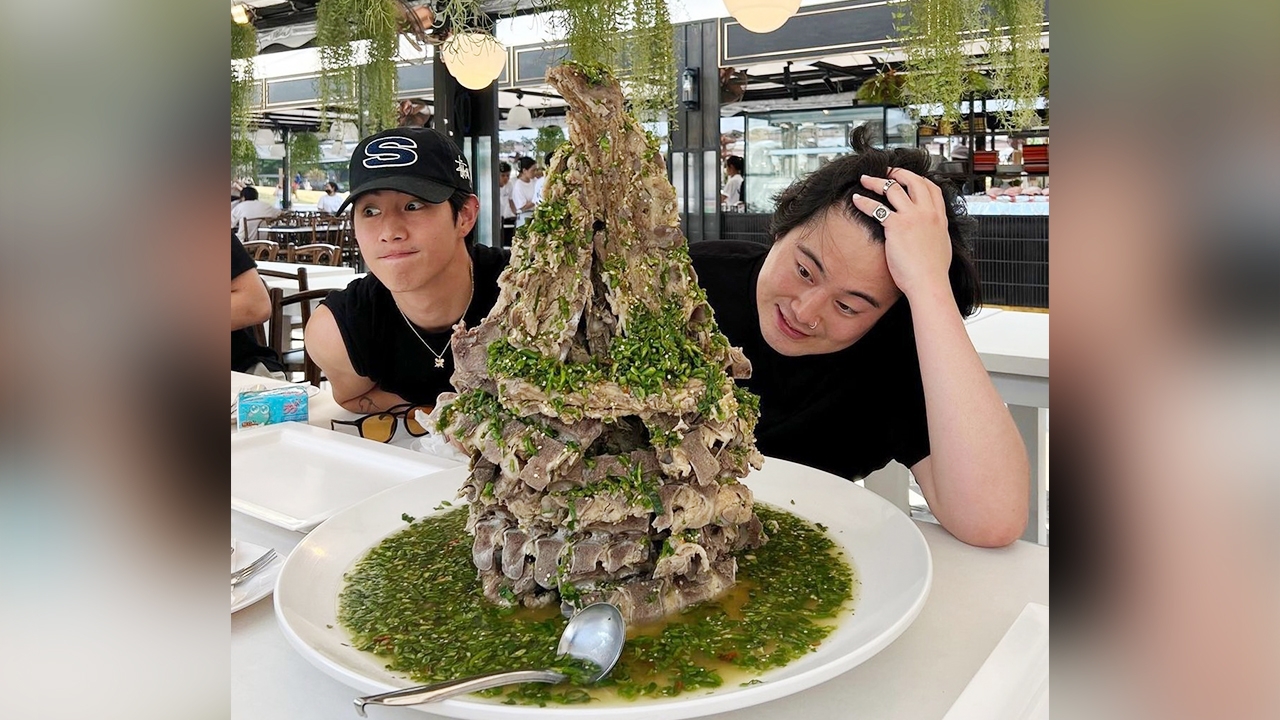 มาร์ค ต้วน แชร์ภาพแฮปปี้ตอนอยู่เมืองไทย พร้อมเมนูโดนใจแสนน่ากิน