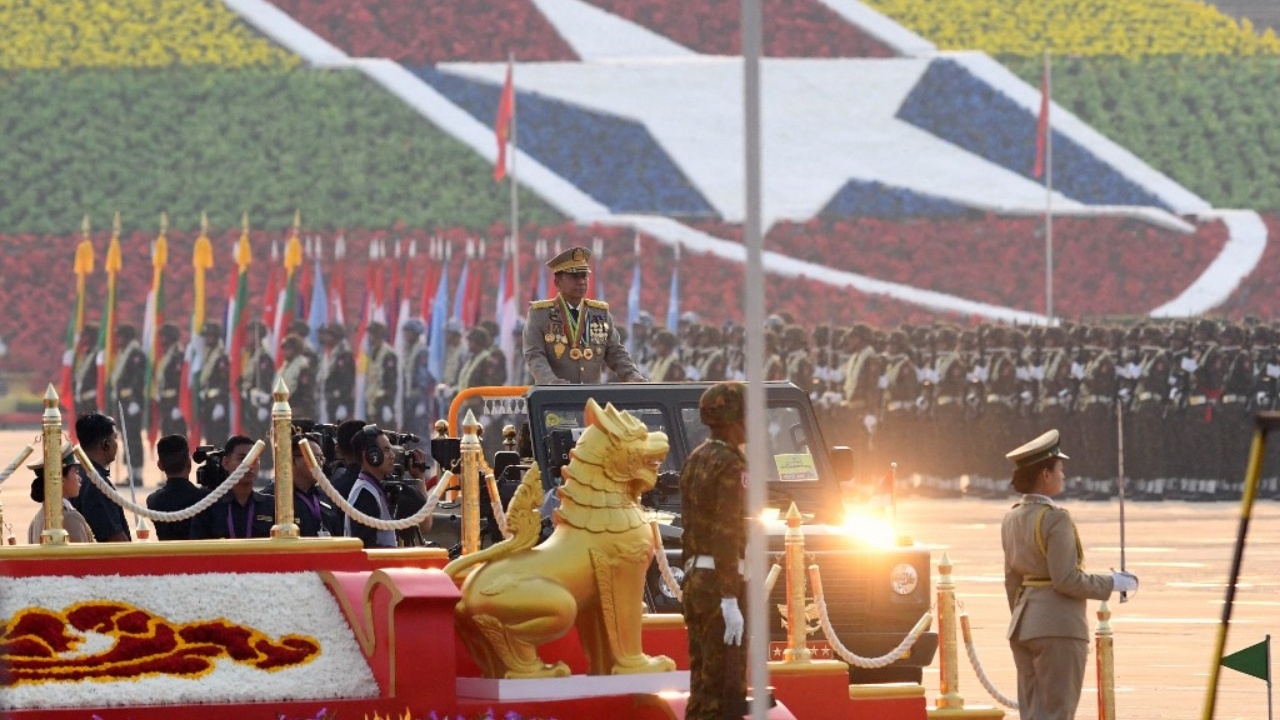 เผย รบ.ทหารพม่า ทุ่มซื้ออาวุธแล้ว 3.4 หมื่นล้าน หลังก่อรัฐประหาร 2 ปี