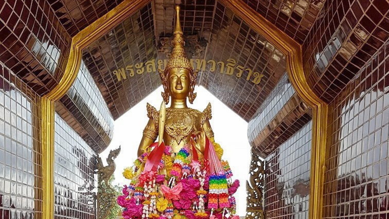 พระสยามเทวาธิราช เทวดาคุ้มครองบ้านเมือง