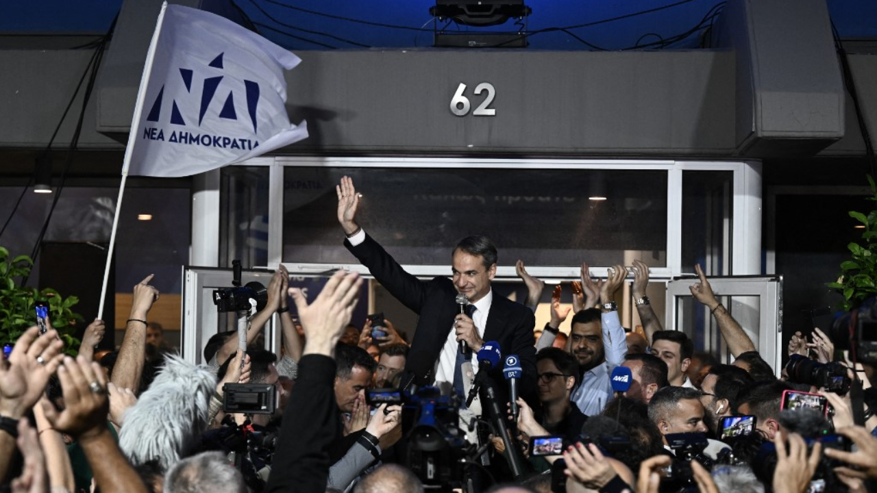 เลือกตั้งกรีซ พรรคของนายกฯ ชนะถล่มทลาย แต่ได้เก้าอี้ไม่เพียงพอจัดตั้งรัฐบาล
