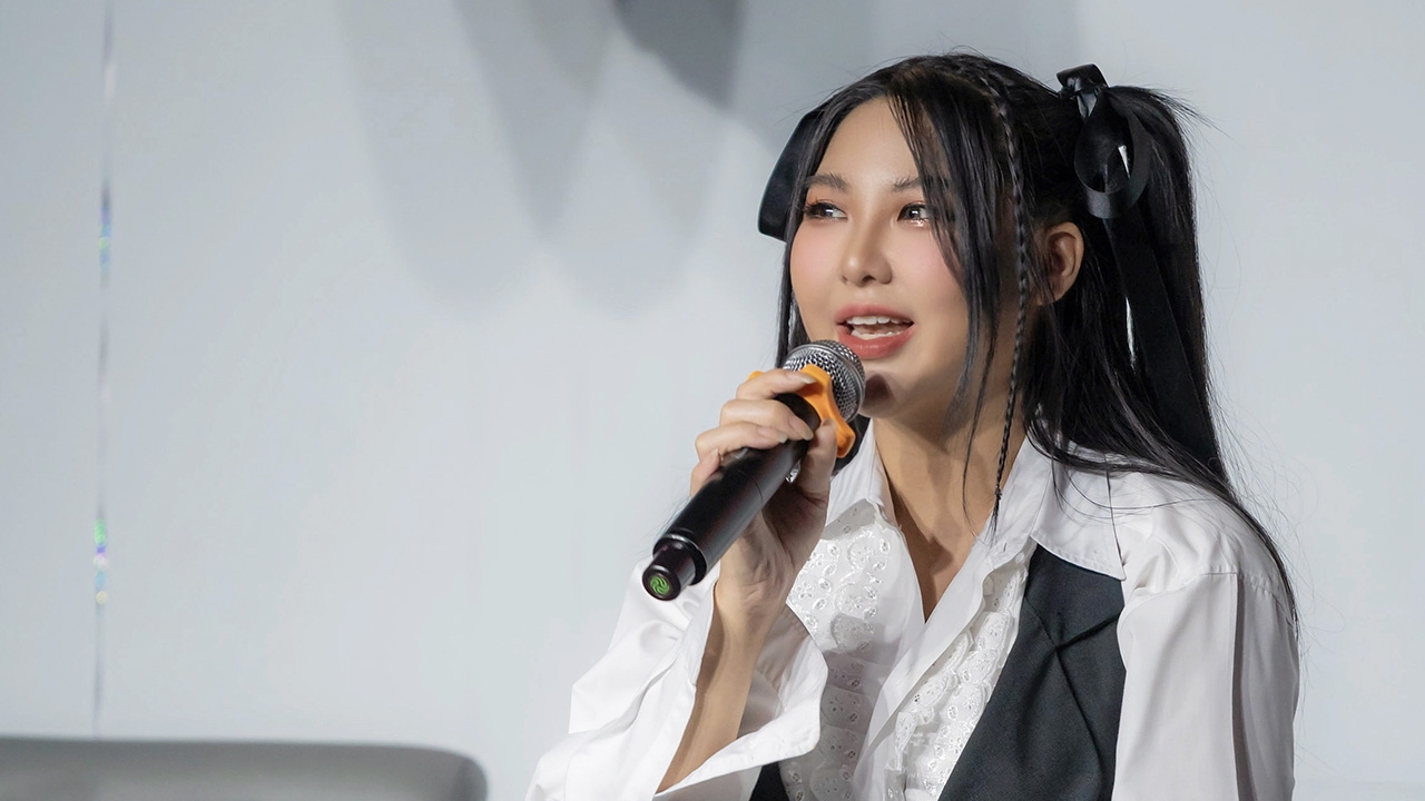 "หวาย กามิกาเซ่" ตัวแม่! เรียกรวมพล ชวนแฟนคลับย้อนวันวาน Waii 2k Fan Meet