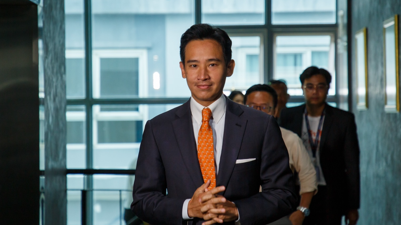 แกนนำก้าวไกล ถกยาว 2 ชม. ก่อนเดินทางไปคุย 5 พรรคร่วม จัดตั้งรัฐบาล