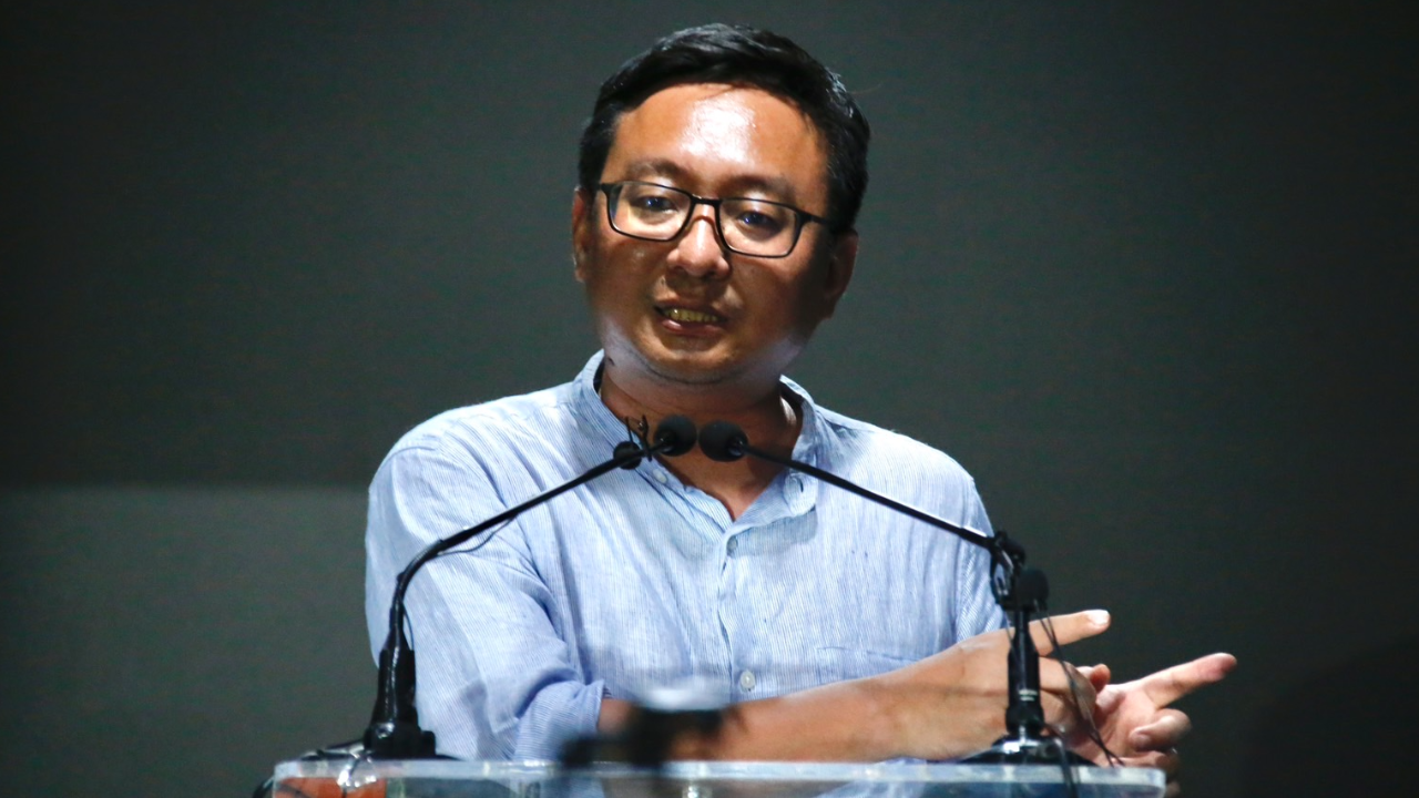 เลือกตั้ง 66 : “ชัยธวัช” ก้าวไกล หน้าเครียด รับ เป็นมือดีล “6 พรรคฝ่ายค้าน”