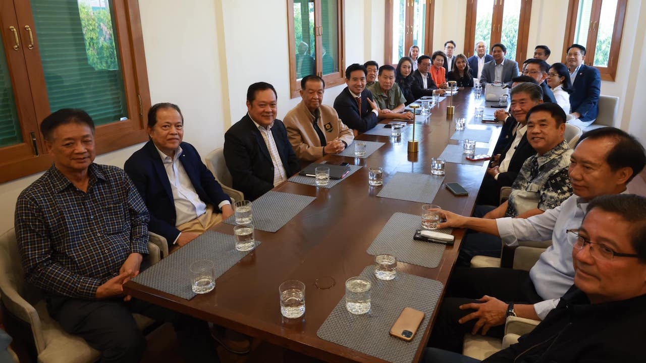 “บังยี” ยิ้มแฉ่ง เข้าพบ “พิธา” ร่วมถกจัดตั้งรัฐบาล “ก้าวไกล” 