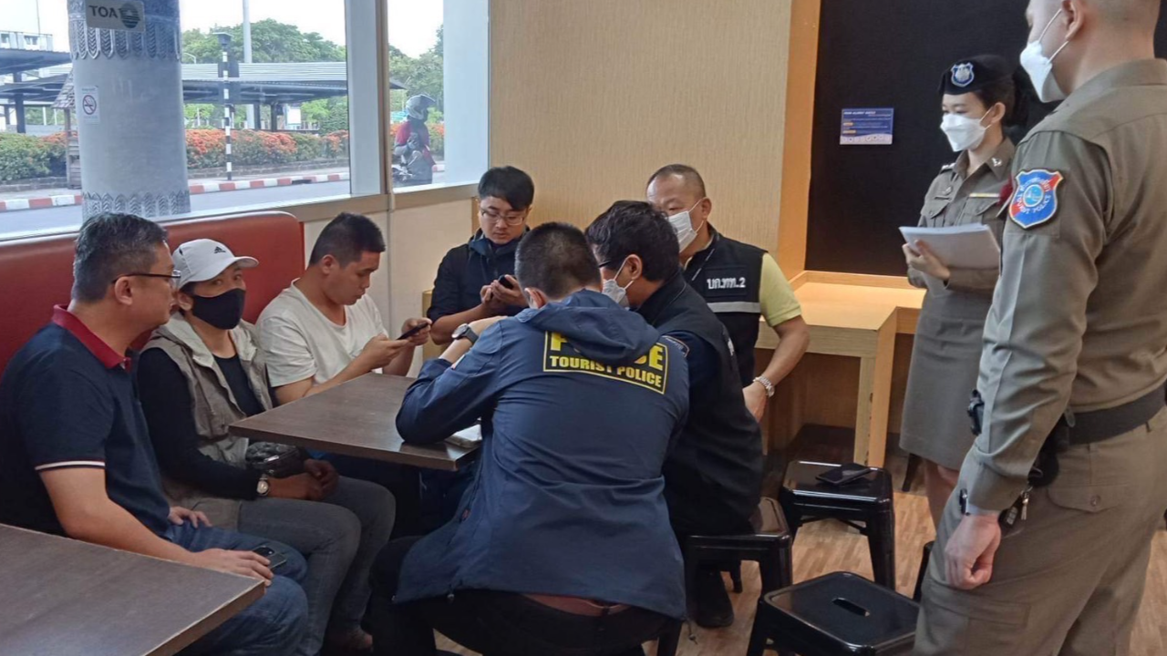 บินถึงไทยครอบครัว "แองจี้" ตร.แกะรอยพบปลอดภัย-โผล่ทำงานท่าขี้เหล็ก 