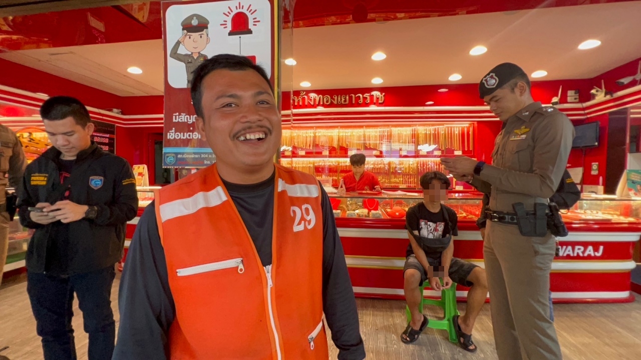 ตามจับได้ทันควัน หนุ่ม 18 บุกชิงทองที่พัทยา พี่วินใจเด็ดช่วยตะครุบตัว