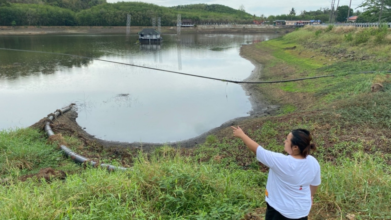 อ่างเก็บน้ำช้างแรก บางสะพานน้อย น้ำน้อยเข้าขั้นวิกฤติ จ่อไม่มีผลิตประปา