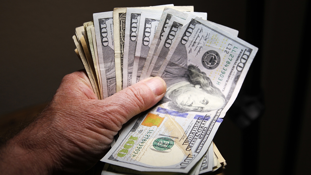 เงินเดือนตลอดชีพ