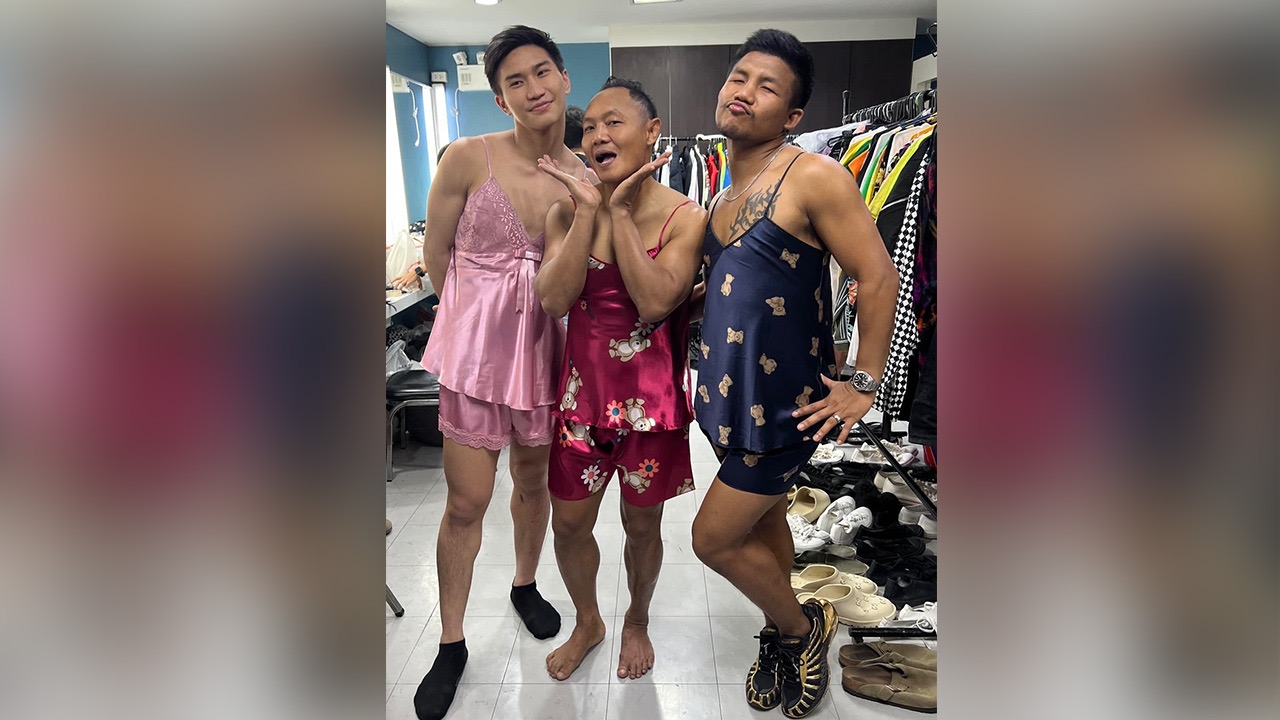 “3 ยอดนักมวยไทย” สลัดคราบจอมบู๊ ใส่ชุดสุดเซ็กซี่-“ตะวันฉาย” โผล่คอมเมนต์ เอาเรามาฆ่าชัดๆ