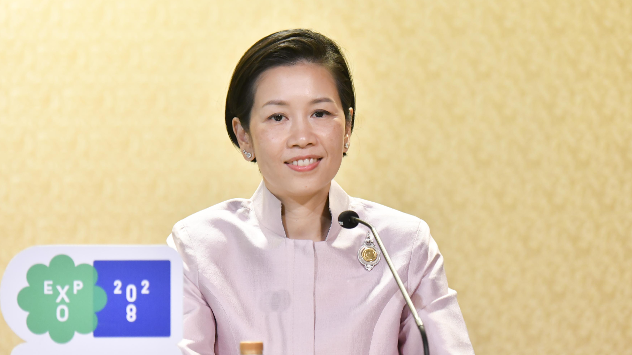 รถไฟขบวนประวัติศาสตร์ ขนทุเรียนไทย 414 ตันถึงจีนแล้ว 