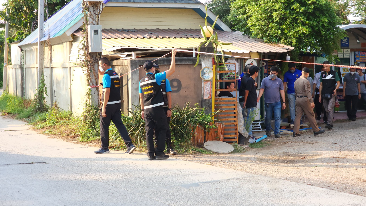 ค้นบ้านพี่สาว "แอม" พบทำธุรกิจหลายอย่าง ชาวบ้านเผยเคยเป็นพยาบาล