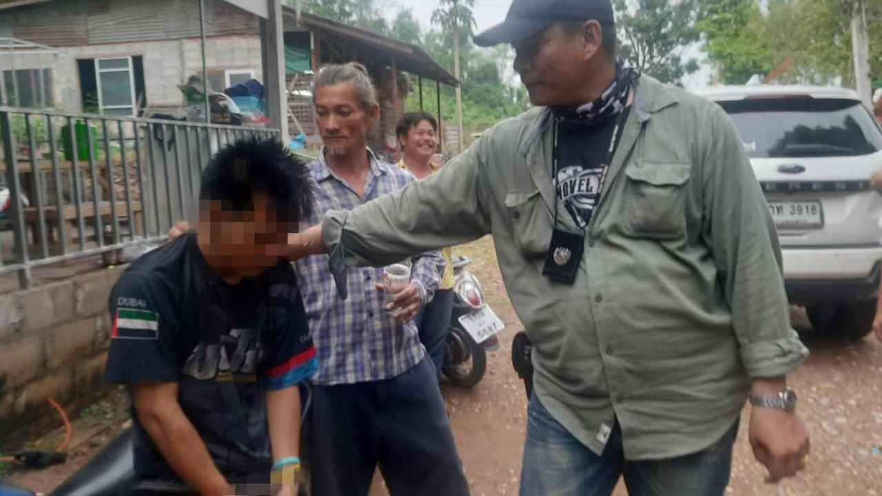 หนุ่มถลกมุ้งยิงกิ๊กเมีย ผู้หญิงยอมรับความต้องการสูง ชอบนอนกับชายอื่น 