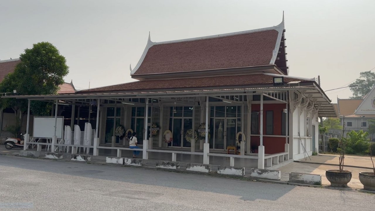 พ่อแม่หัวใจสลาย เผา "อิคคิว" รับเลี้ยงลูกแบบ "ผู้ชาย" ไม่เคยให้ทำร้ายผู้หญิง (คลิป)