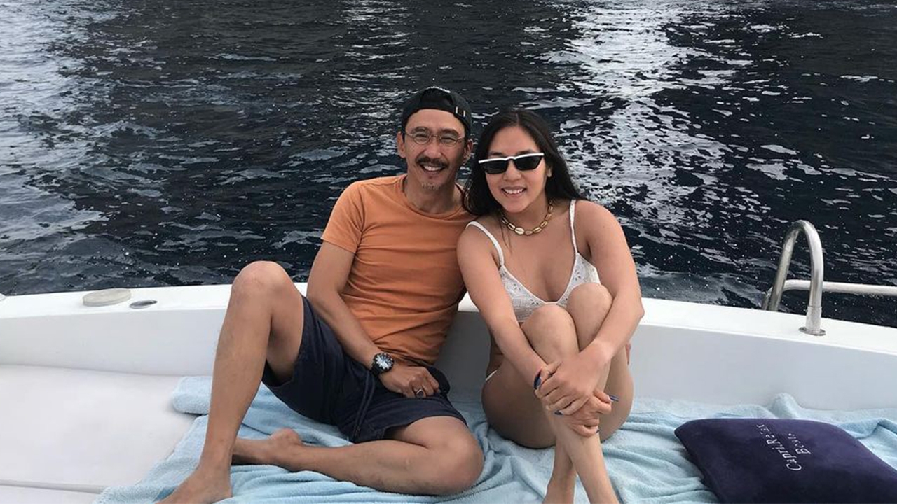 เสธ.ดอลลาร์ โพสต์ซึ้งถึงคุณหญิงแมงมุม แต่งงาน 11 ปี รักมากขึ้นทุกวัน