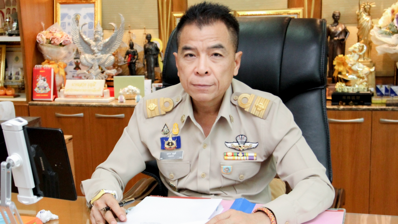 เลือกตั้ง 66 : กกต. รับพิมพ์รูปผู้สมัครที่อังกฤษผิด เผย ครม.ยังไม่แจ้งขอใช้เงินช่วยค่าไฟแพง