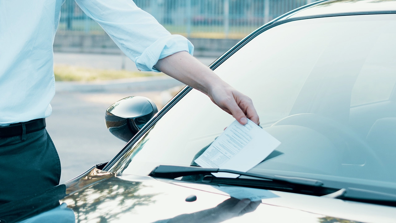 .ชี้ชัด!มีใบสั่งต่อทะเบียนไม่ได้ กรมขนส่งลุยลดอุบัติเหตุยกมาตรฐานสอบใบขับขี่.