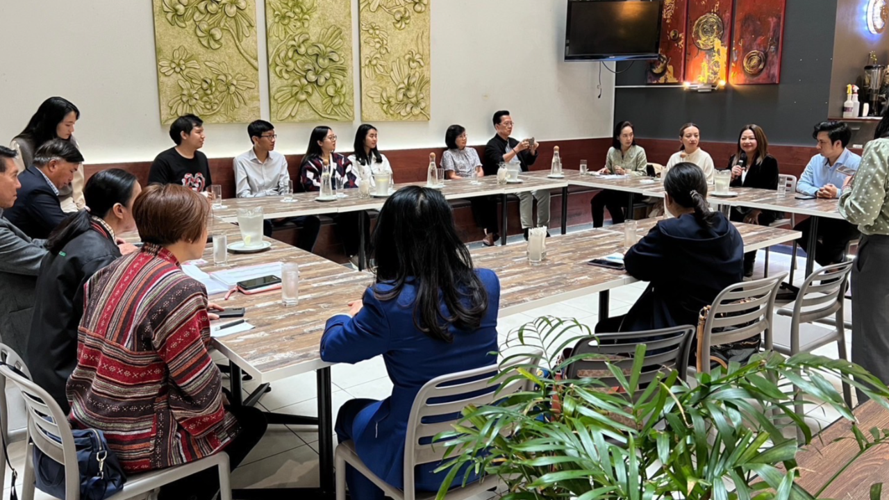 กงสุล-กกต. ตรวจเลือกตั้งนอกราชอาณาจักรที่ออสเตรเลีย หารือส่งบัตรกลับไทย