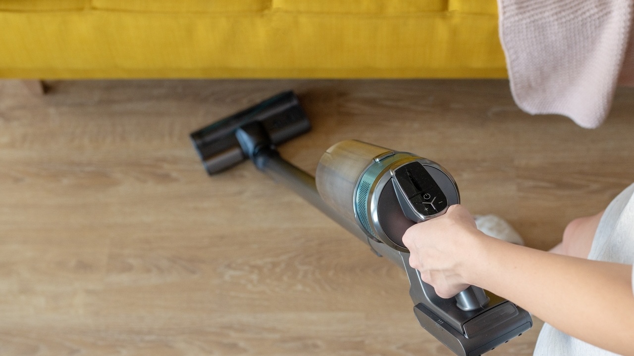 10 เครื่องดูดฝุ่นไร้สายยี่ห้อไหนดี? ใช้งานง่าย สะอาด