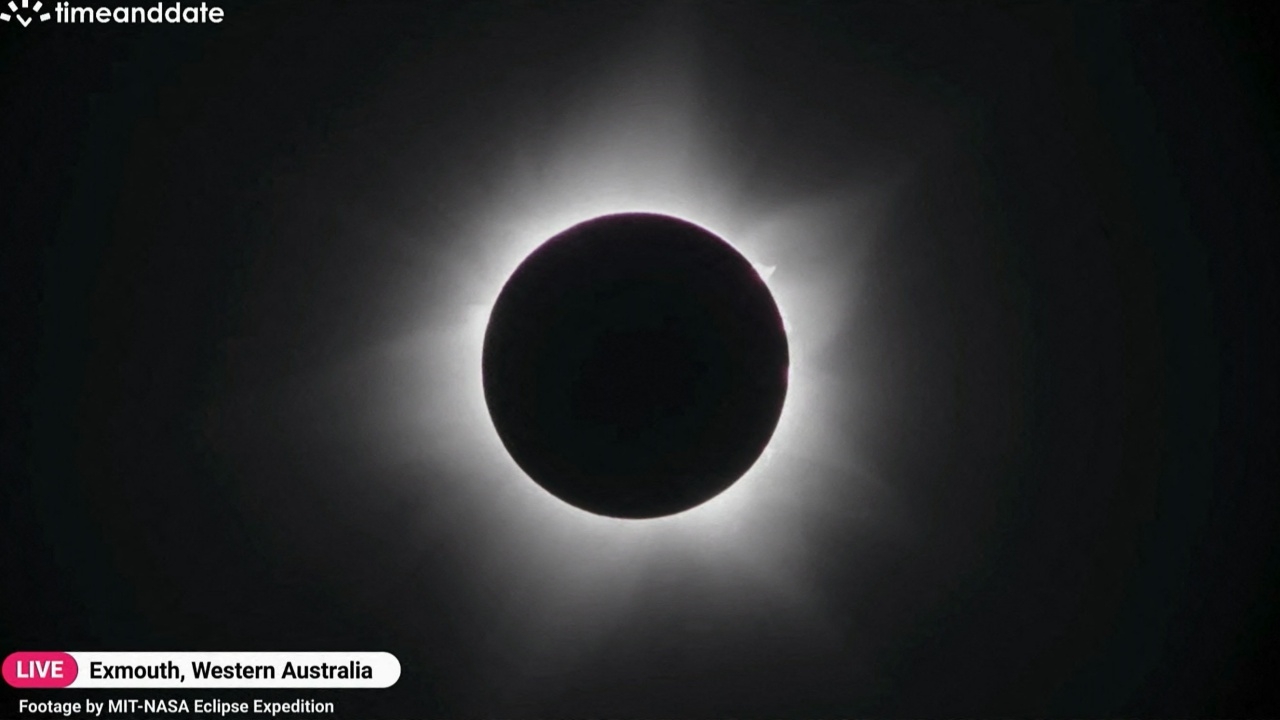 ชาวออสเตรเลียแห่ชมปรากฏการณ์สุริยุปราคา