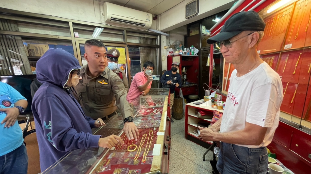 สาวท้องแก่วิ่งราวทอง 8 บาท แต่ไม่รอด เผยเจ้าของร้านเป็นแชมป์วิ่งเก่า