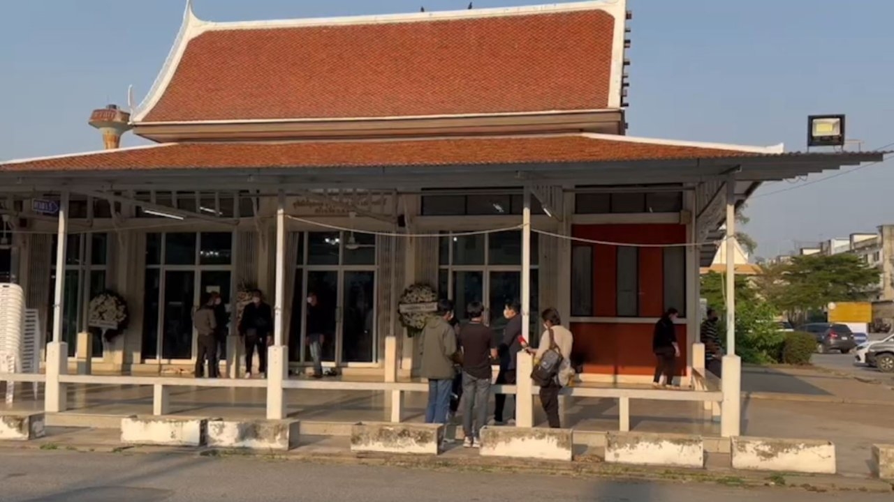 เศร้างานสวดศพ "อิคคิว" คืนสุดท้าย แม่ยังรับการสูญเสียไม่ได้ พรุ่งนี้ฌาปนกิจ