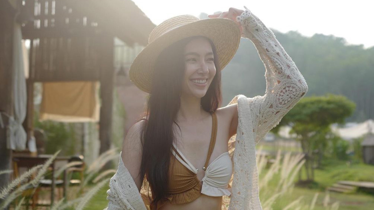 แม่นายเบลล่า ใส่บราตัวจิ๋วเที่ยวสงกรานต์คล้ายร้อน แบบสับๆ