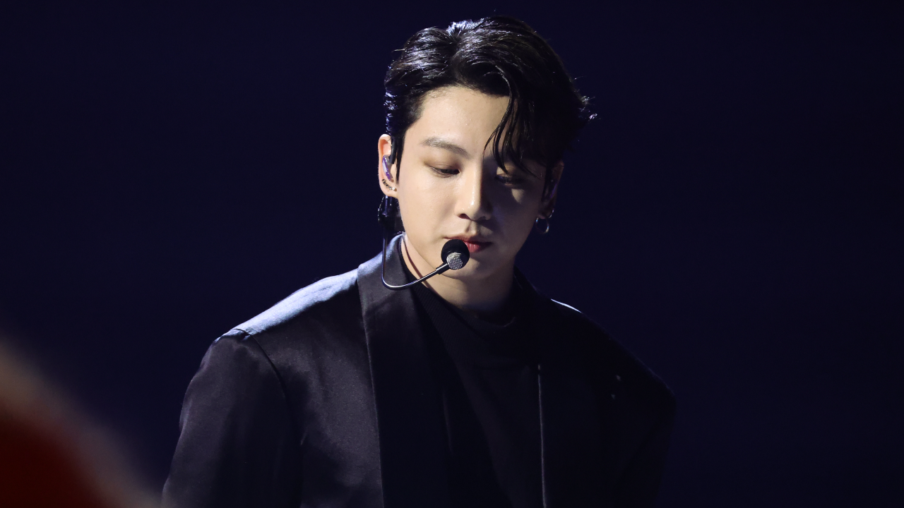 รวมไอเทมที่ "จองกุก BTS" ชายผู้ทรงอิทธิพลต่อแบรนด์สินค้า แค่ใช้ ก็ขายดีได้โดยไม่ต้องตั้งใจ