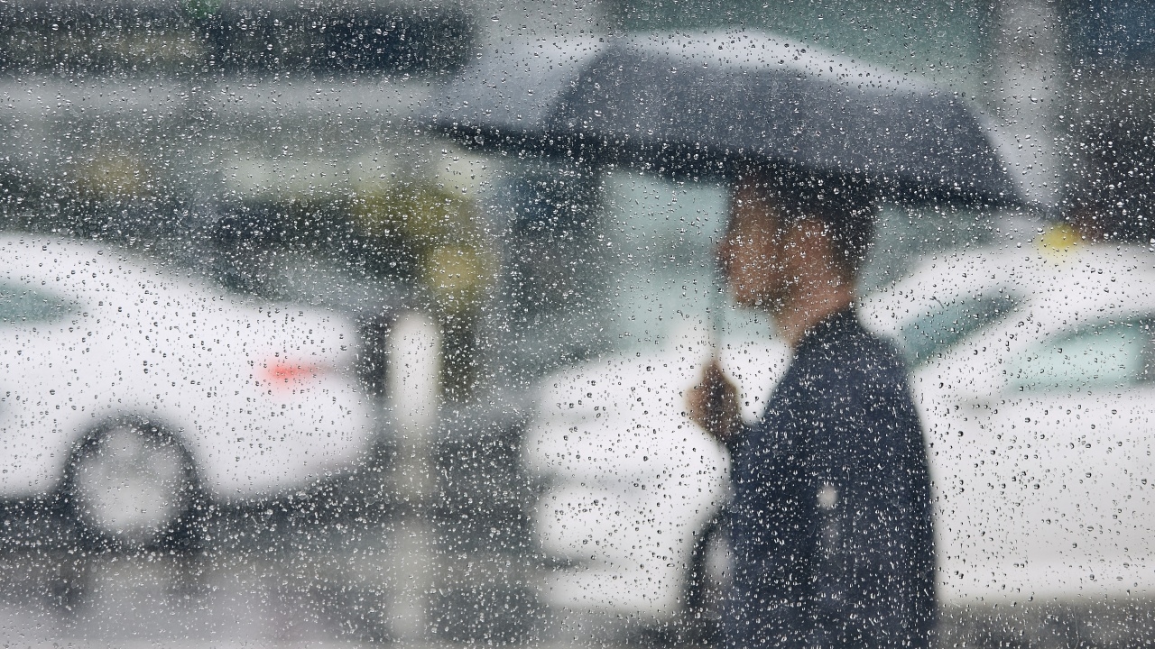 กรมอุตุฯ เตือนระวังฝนฟ้าคะนองจาก "พายุฤดูร้อน" 15-16 เม.ย. 66 