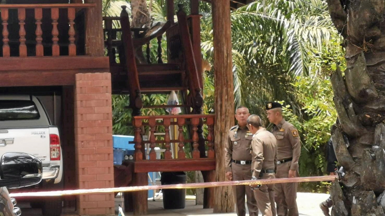  ผบช.ภ.8 พลิกแผ่นดินเร่งล่านายดาบปืนโหด หลังพบเบาะแสเคลื่อนไหวในพื้นที่