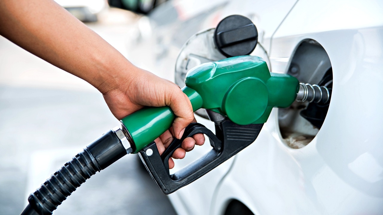 ราคาน้ำมันวันนี้ 17 เม.ย. 2566 อัปเดตราคาน้ำมันทุกชนิด ล่าสุดลิตรละกี่บาทแล้ว