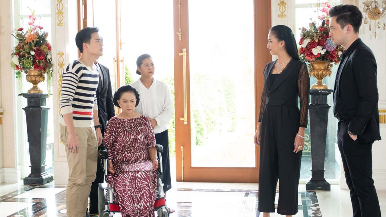 ถึงเวลาเอาคืน! “พิม” ไล่ “มี้” ออกจากบ้าน อาละวาดพังของยับ ใน “หลงเงา”