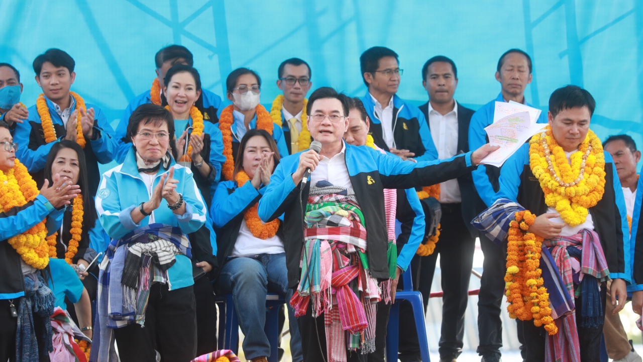 เลือกตั้ง 2566 : “จุรินทร์” นำทัพ ปชป. ปราศรัยใหญ่สกลนคร ชู 16 นโยบายสำคัญ